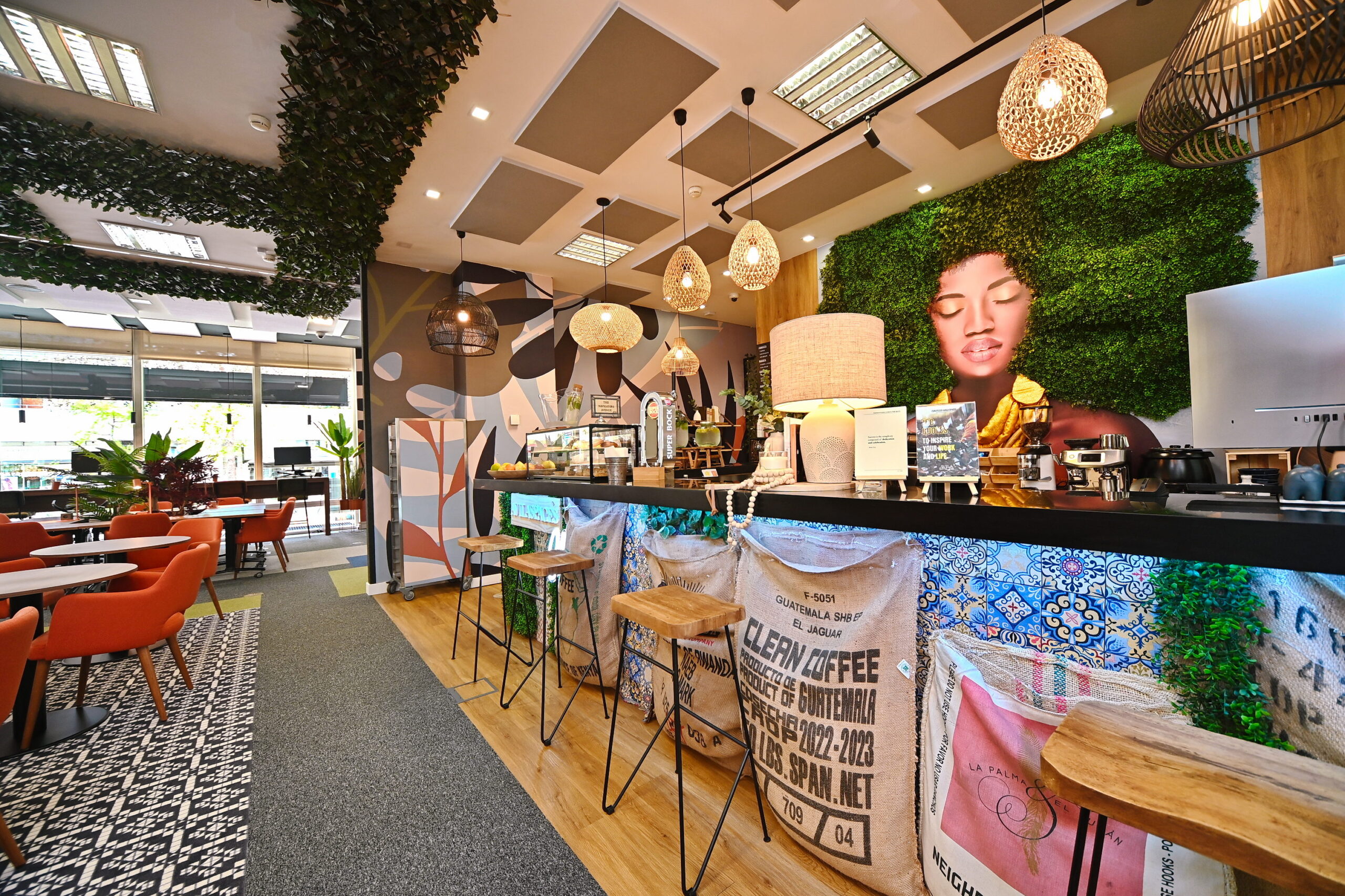 Avila Spaces inaugura oficialmente o Cowork Café